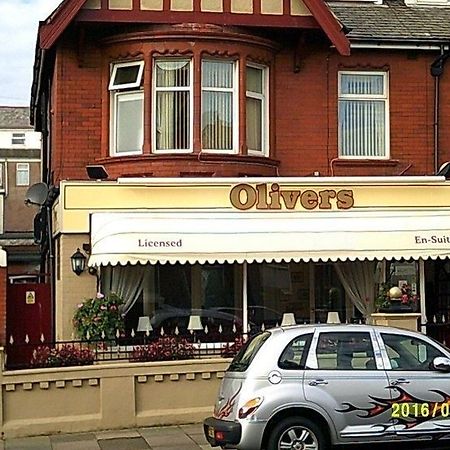 Olivers Strickley Over 35 Years Only Blackpool Extérieur photo